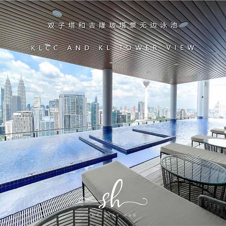 The Luxe Klcc View Sky Pool Apartment Kuala Lumpur Luaran gambar