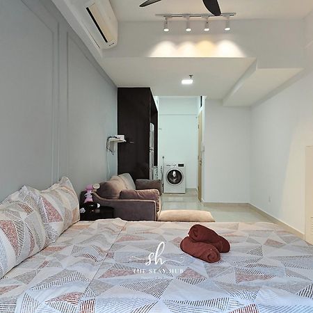 The Luxe Klcc View Sky Pool Apartment Kuala Lumpur Luaran gambar