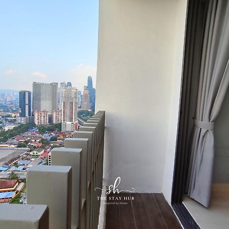 The Luxe Klcc View Sky Pool Apartment Kuala Lumpur Luaran gambar