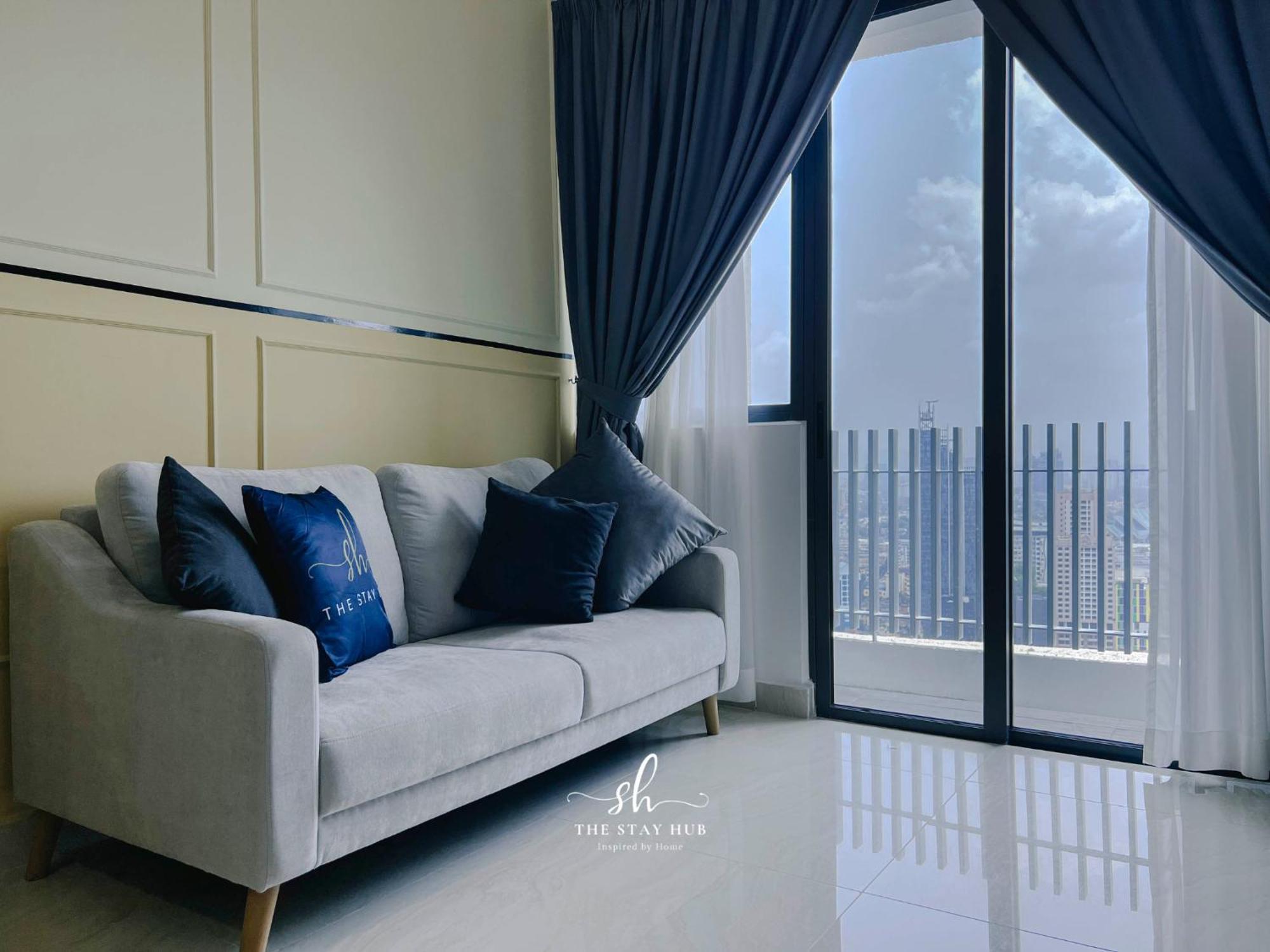 The Luxe Klcc View Sky Pool Apartment Kuala Lumpur Luaran gambar